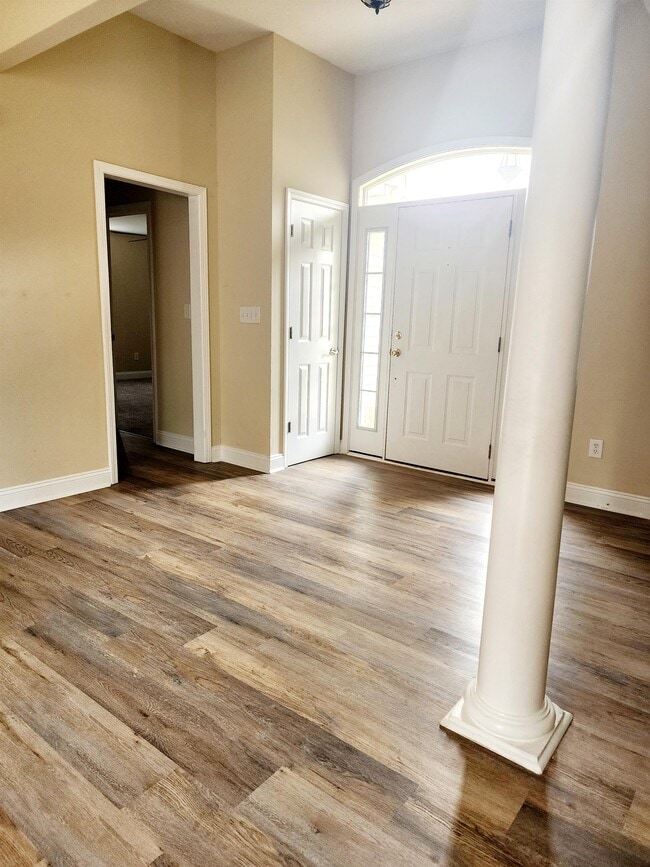 Building Photo - 110 Old Mill Ct