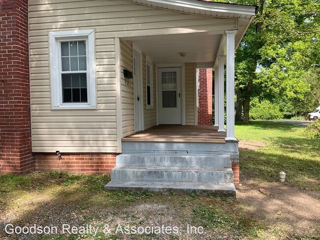 Building Photo - 2 br, 1 bath House - 809 East Sumner Street