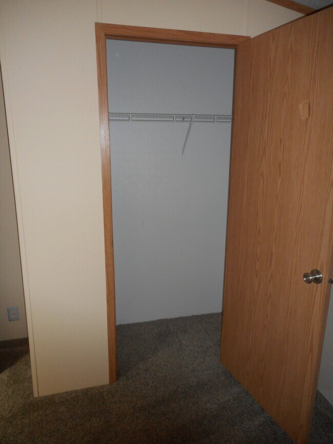 Armario del dormitorio principal - 10543 Emberwood Dr