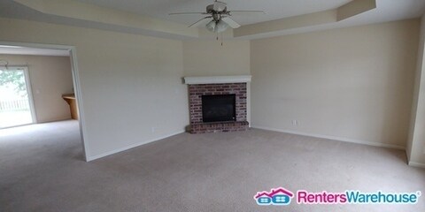 Foto del edificio - 3 Bedroom / 2 Bathroom Ranch Home in Raymo...