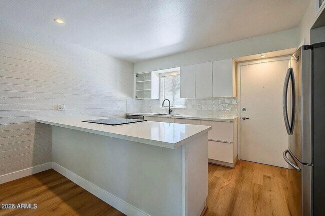 Foto del edificio - 3737 E Turney Ave