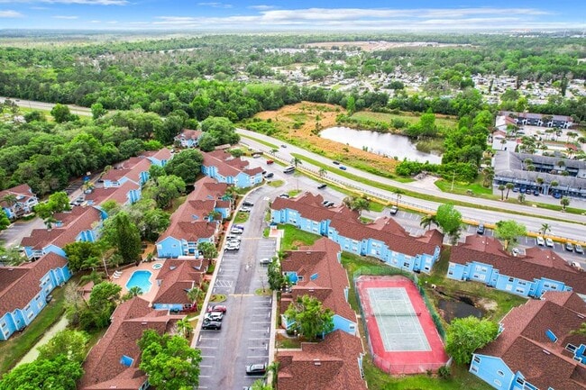 Building Photo - 2731 N Poinciana Blvd