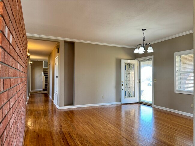 Foto del edificio - 3510 W 9th St
