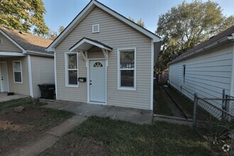 Building Photo - 621 Kiowa St