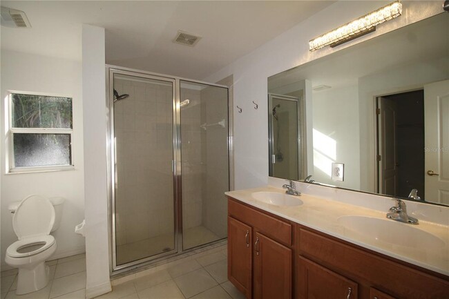 Building Photo - 4749 Oakley Rd