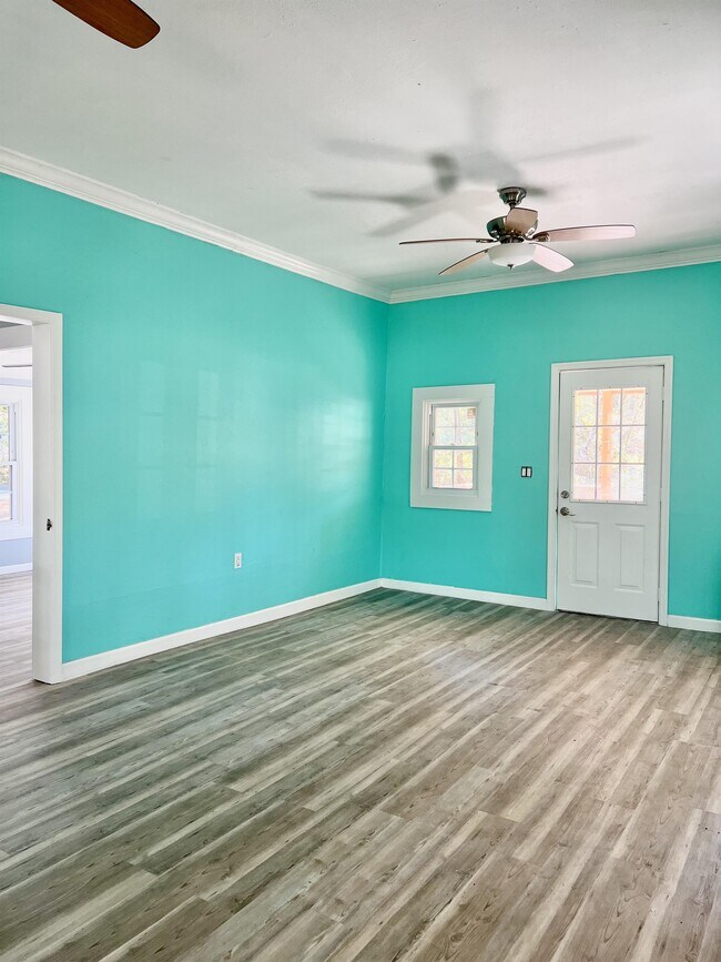 Building Photo - 48 Wakulla St