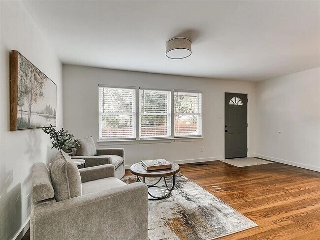 Foto del edificio - 1510 Bedford Ln