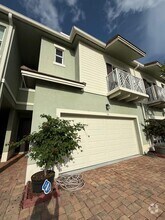 Building Photo - 56 Sabal Ct