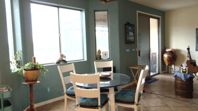 Foto del edificio - 457 W Windham Blvd