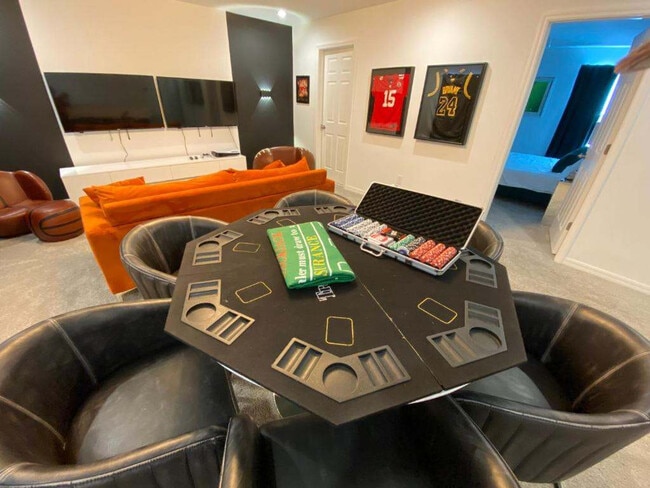 Foto del edificio - 8953 Amelia Downs Trail