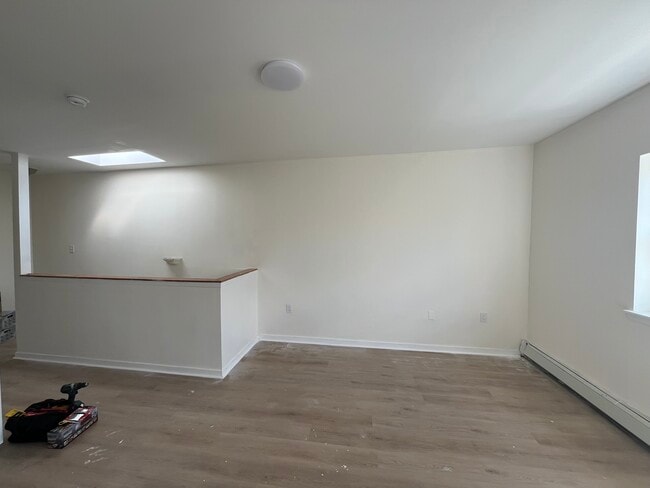 Building Photo - 929 Gates Ave