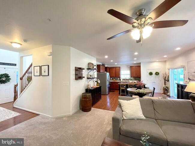 Foto del edificio - 519 Gate Dancer Ct