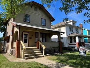 Building Photo - 2527 Sutton Ave