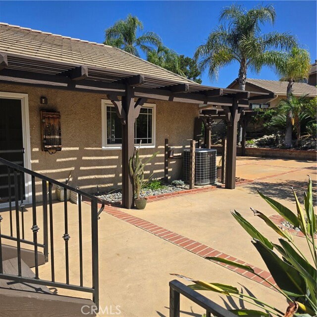 Building Photo - 7134 Dos Rios Dr