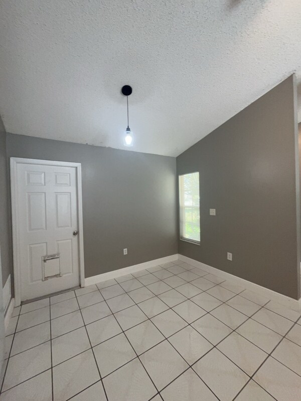 Foto del edificio - 1021 Dudley Dr