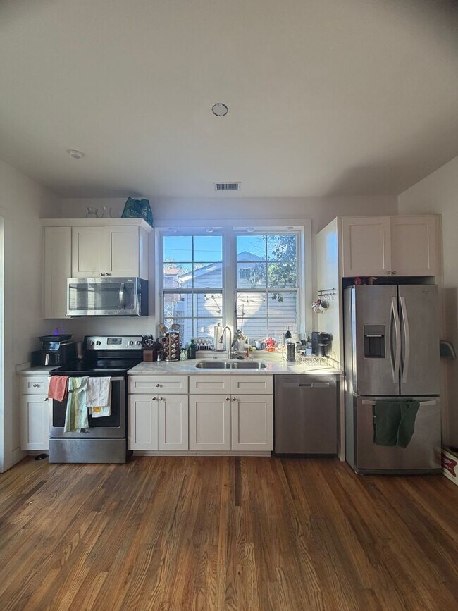 Photo - 40 Poinsett St Apartment