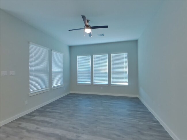 Building Photo - 22813 Terrazzo Dr