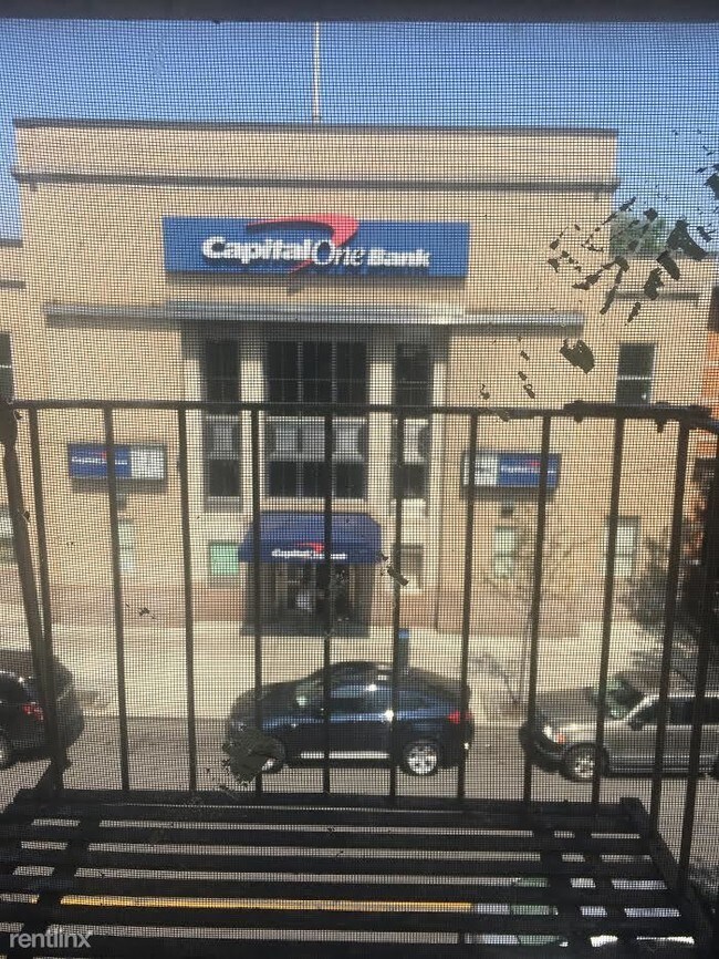 Building Photo - 7004 Forest Ave