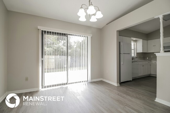 Foto del edificio - 2561 Beal St