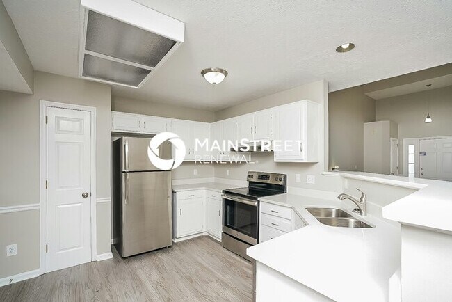 Building Photo - 3 Bedroom Pet-Friendly Home in Mount Juliet, TN with Main Street Renewal