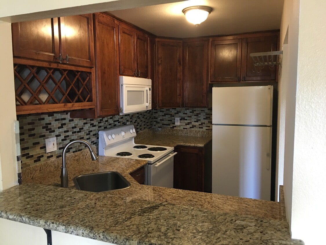 Updated Kitchen - 3238 Ashford Street
