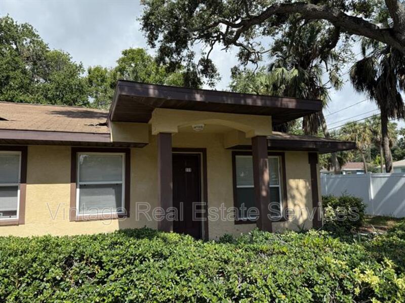 Foto principal - 976 22nd Ave S