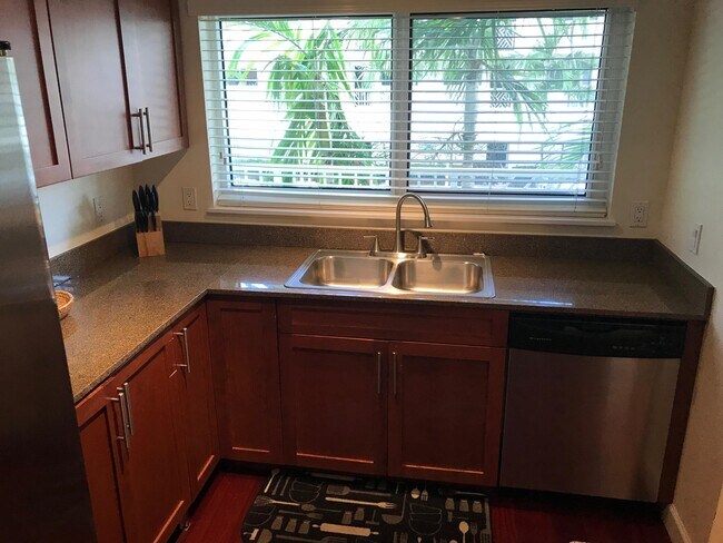 Foto del edificio - 621 E Woolbright Rd