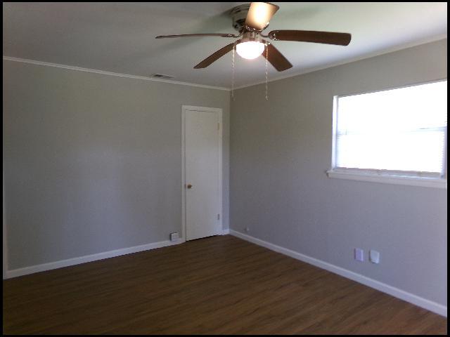 Foto del edificio - 2107 Muldrow Dr