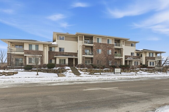 Building Photo - Prairie Stone Commons
