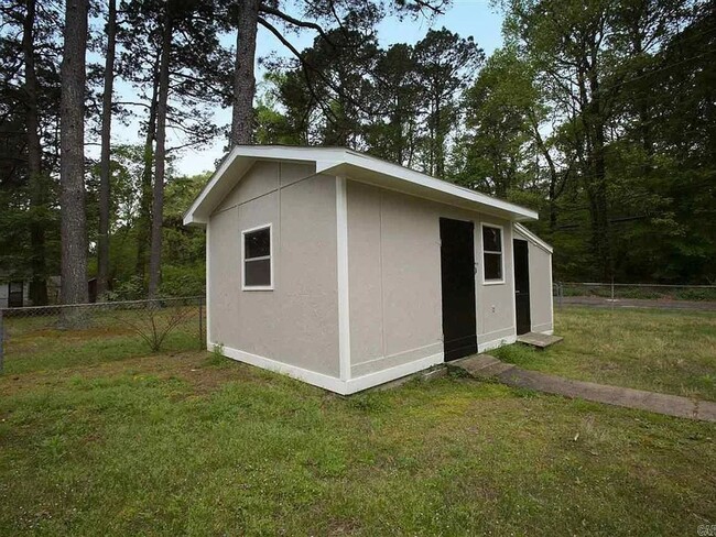 Building Photo - Carolina beautiful home
