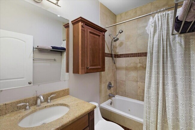 Foto del edificio - 1951 N Monticello Ave