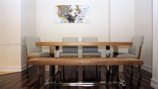 Foto del edificio - 3001 NE 185th St