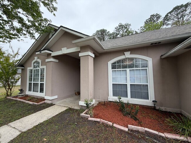 Foto del edificio - 401 Wild Grape Dr