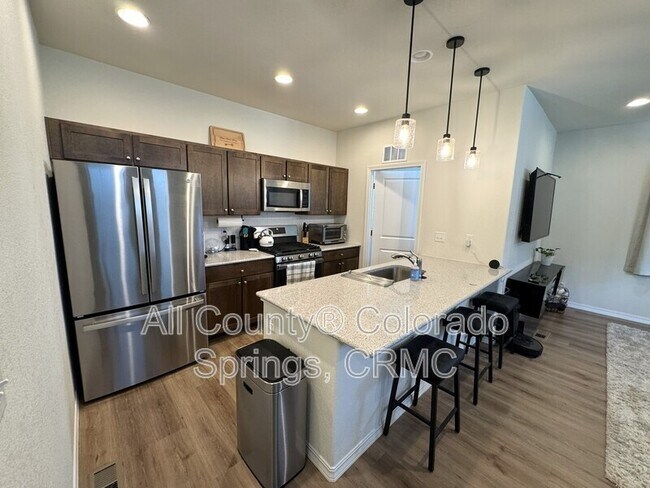 Building Photo - 7421 Marbled Wood Pt