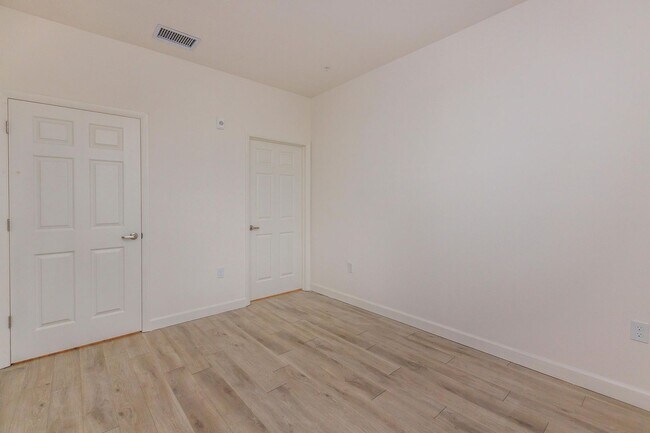 Interior Photo - Nottinghill Living Davenport