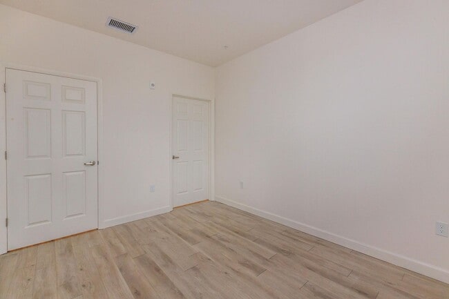 Interior Photo - Nottinghill Living Davenport