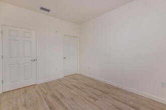 Interior Photo - Nottinghill Davenport