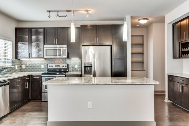 Building Photo - Live Oaks at the Branch