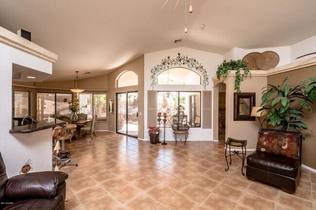 Building Photo - Furnished Home Summer Rental!  Avail. June...