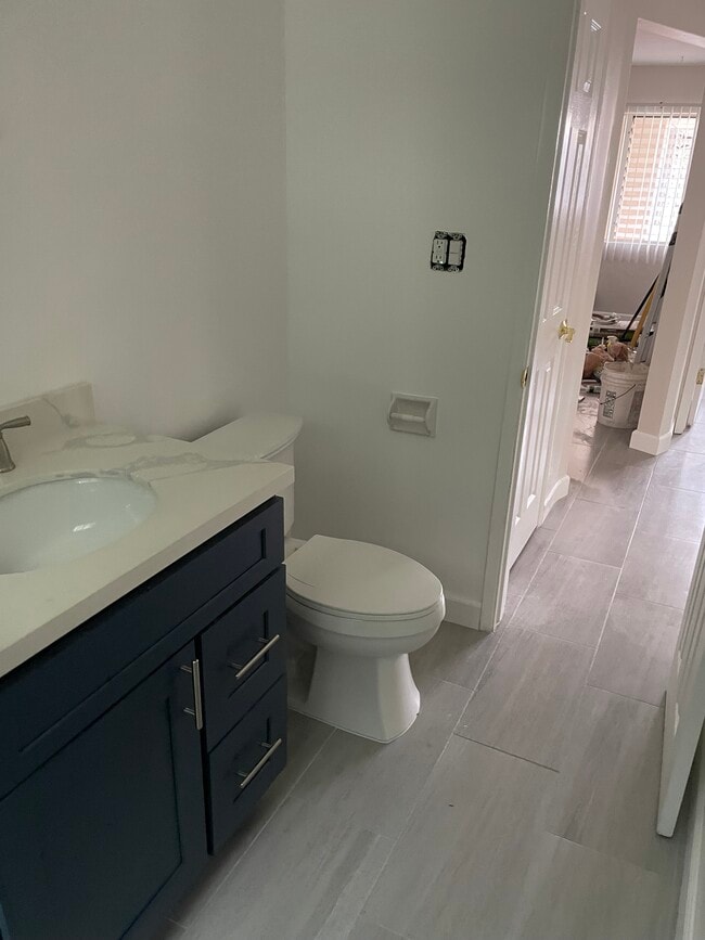 Bathroom - 1714 Grove St