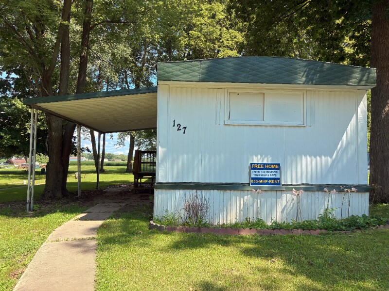 Foto principal - 1100 W Locust St