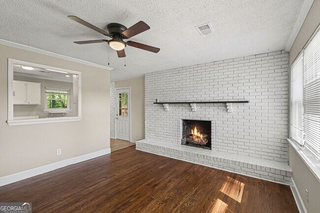 Foto del edificio - 3670 Goodwin Rd