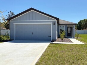 Building Photo - 10 Prairie Ln