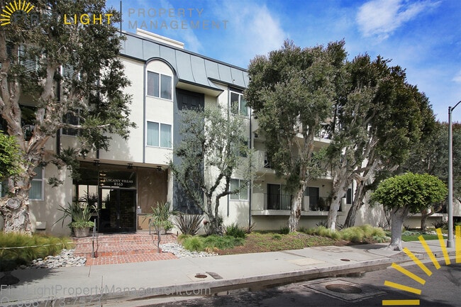 Building Photo - 8163 Redlands St