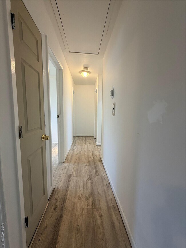 Foto del edificio - 717 Doane Ave