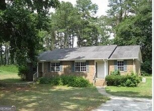 Building Photo - 5826 Trammell Rd