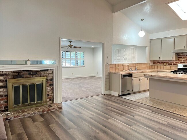 Building Photo - Spacious Four Bedroom Three Bathroom Home