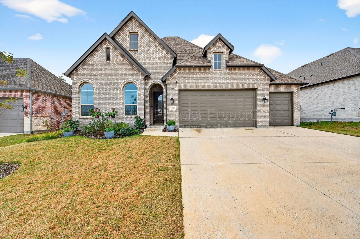 Primary Photo - 4204 Savannah Ct