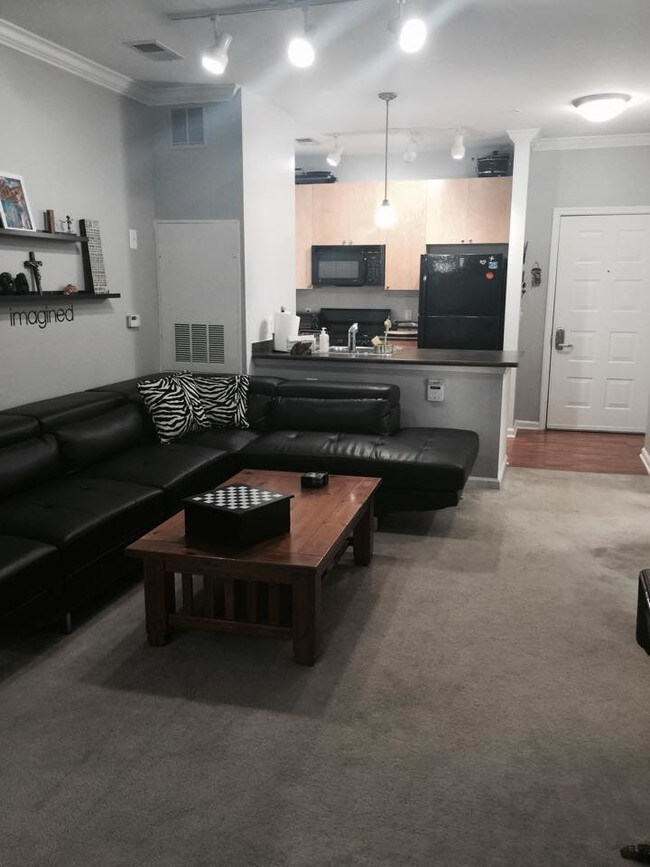 Foto del edificio - 5583 Harrington Falls Ln