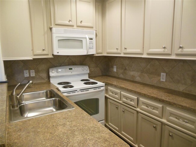 Foto del edificio - 3310 McGowen St